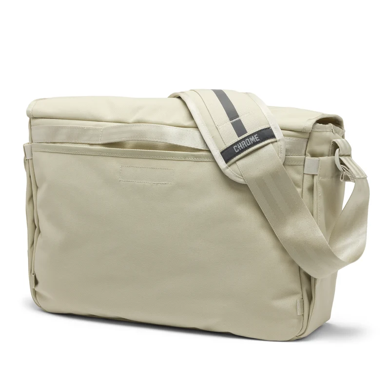 Chrome Midtown 20L Messenger shoulder bag