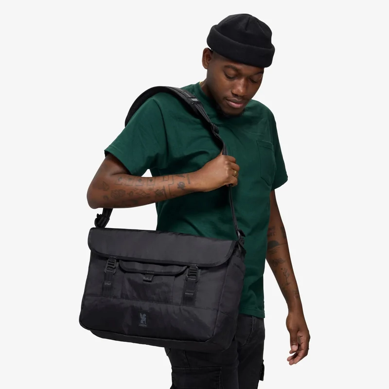 Chrome Midtown 20L Messenger shoulder bag
