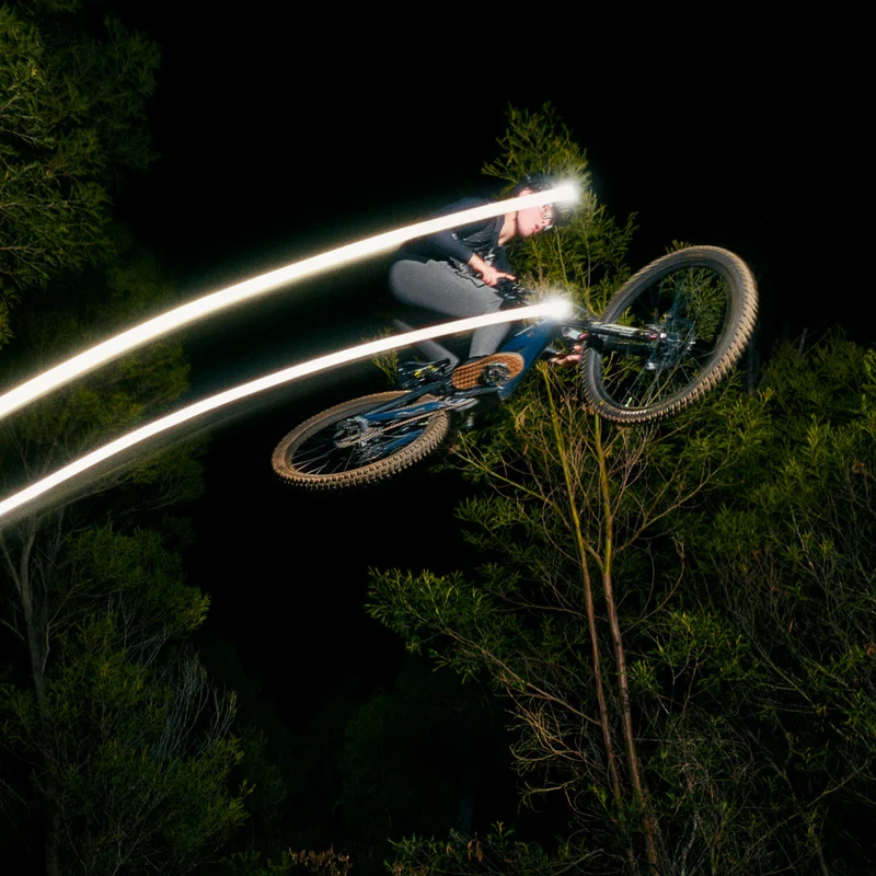 Knog Blinder X front bike light with external battery