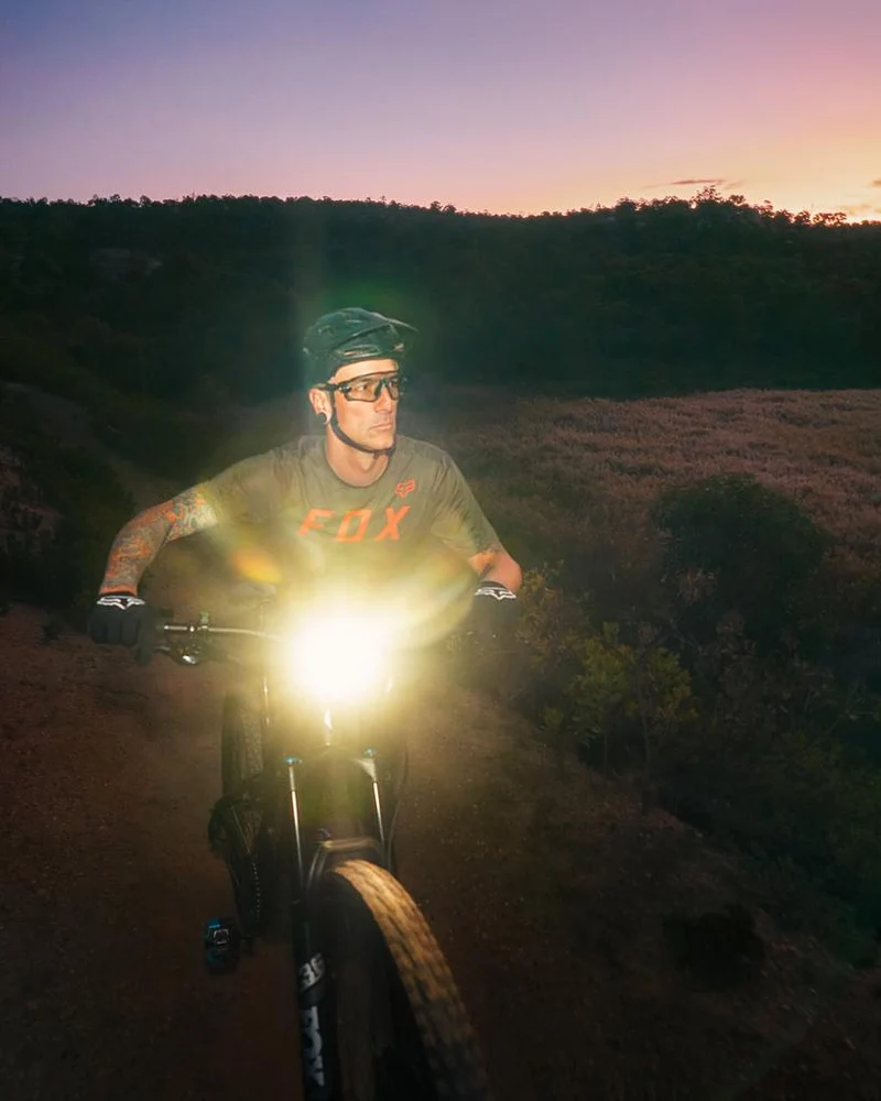 Knog Blinder E electric bike front light