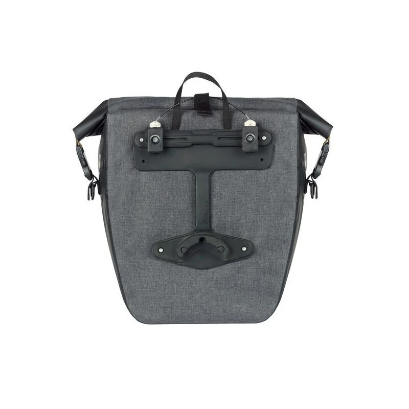 Basil Navigator Storm rear bike bag