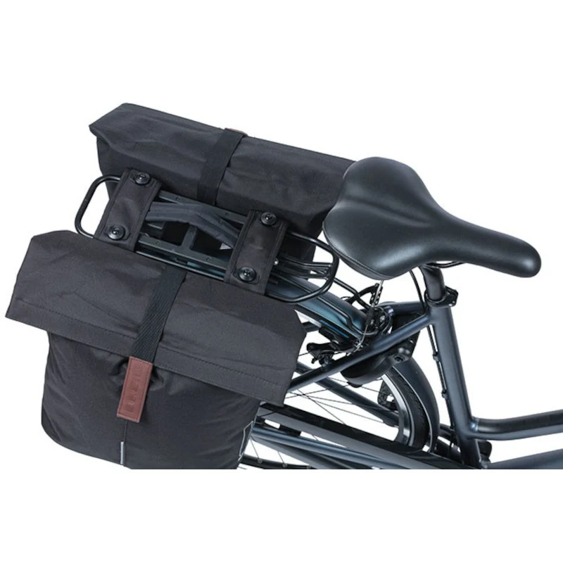 Basil City double bike bag 28-32L