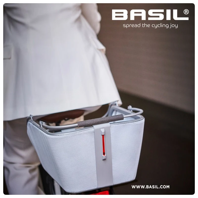 Basil Cento Tech Fiber 21L bicycle basket