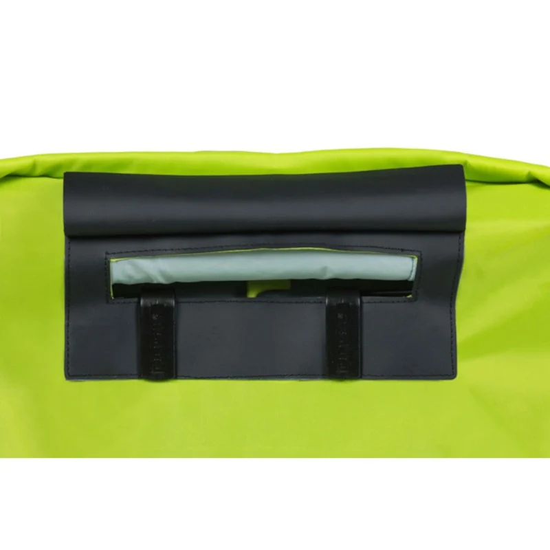 Basil Keep Dry & Clean horizontal waterproof cover
