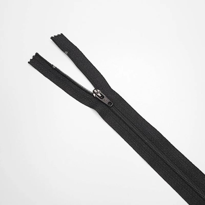 YKK | Fermeture éclair À Bout Fermé | Spirale | #2 | 6 3/4'' - 17 cm | SS333 - SS338