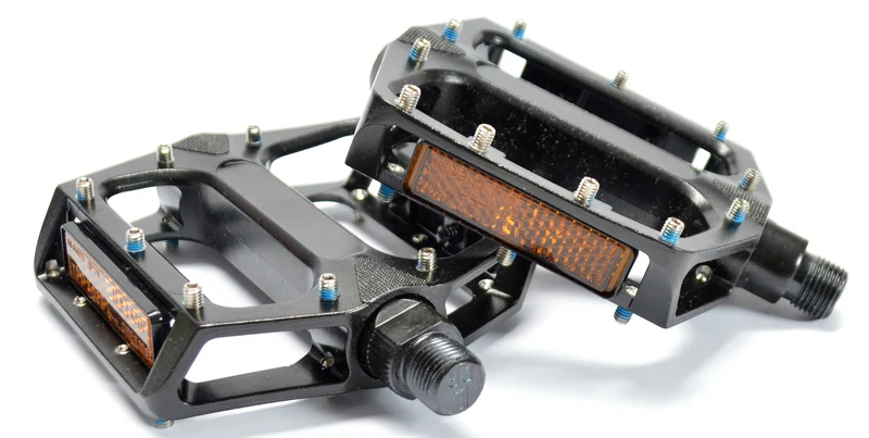 PNA bicycle pedals with screwed lugs