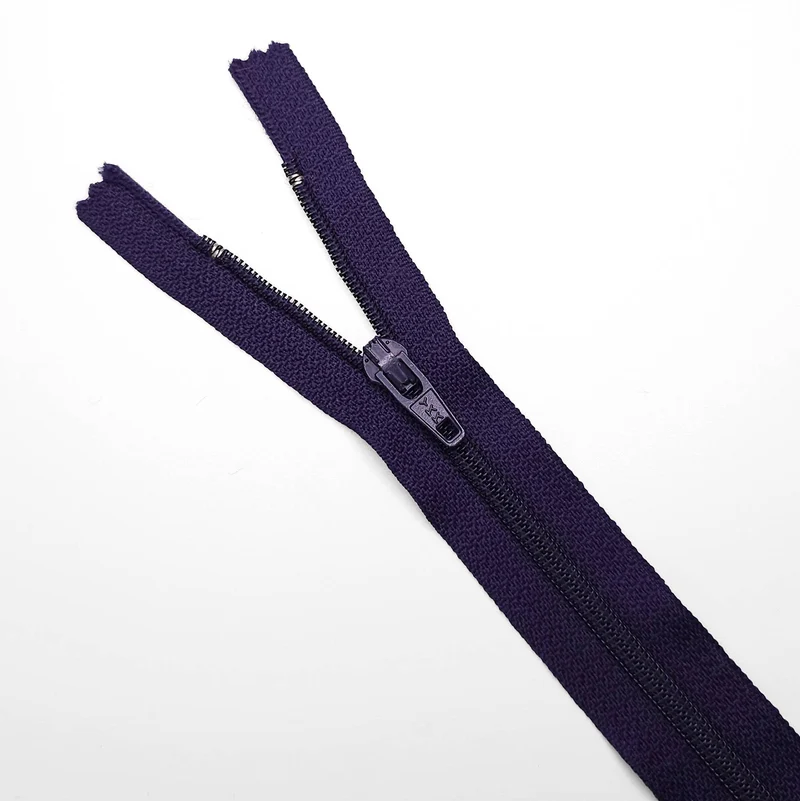 YKK | Fermeture éclair À Bout Fermé | Spirale | Mauve | #2 | 6 3/4'' - 17 cm | SS295 - SS300