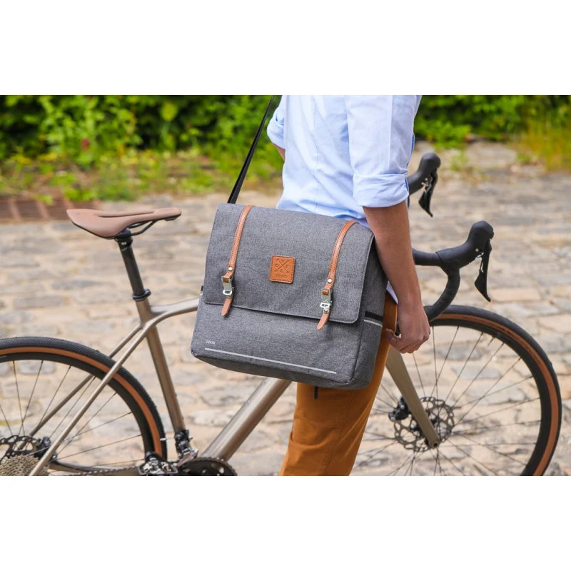 Zefal Urban Messenger rear bag