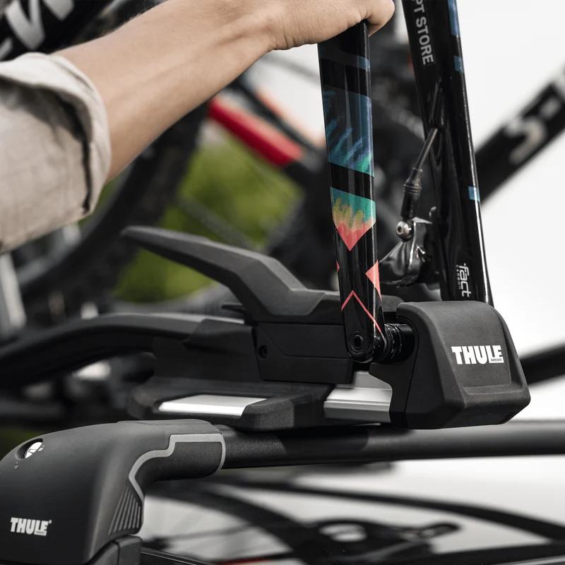 Thule TopRide roof bike rack