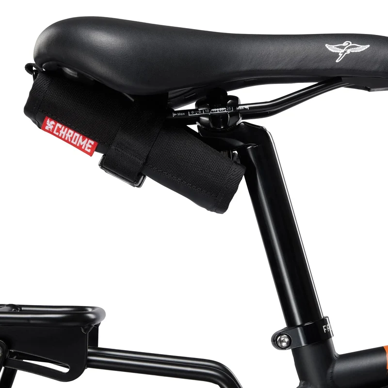 Chrome Doubletrack Saddle Roll saddle bag