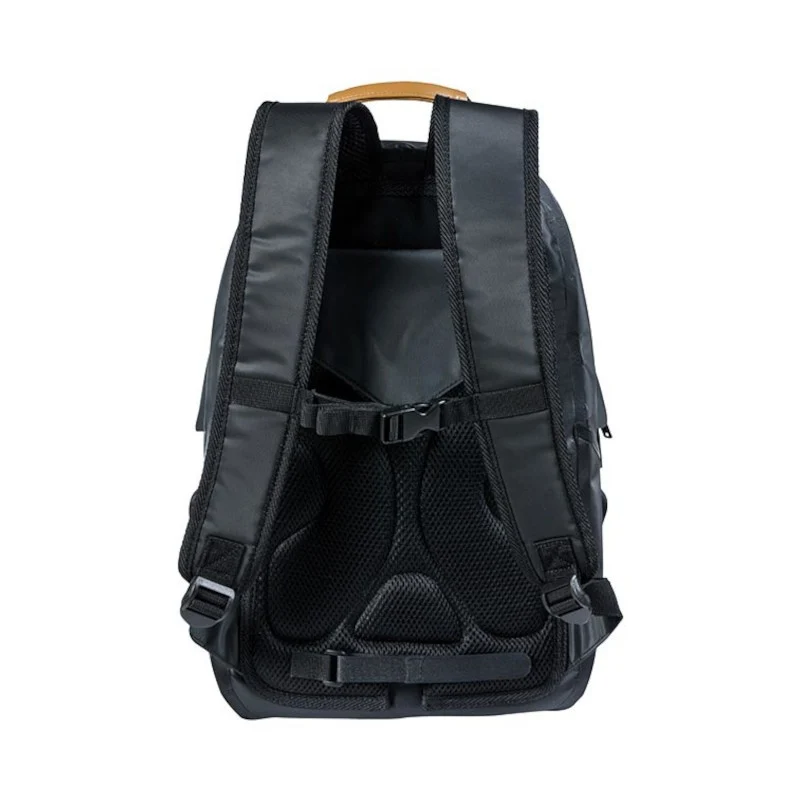 Basil Urban Dry 18L bicycle bag / backpack