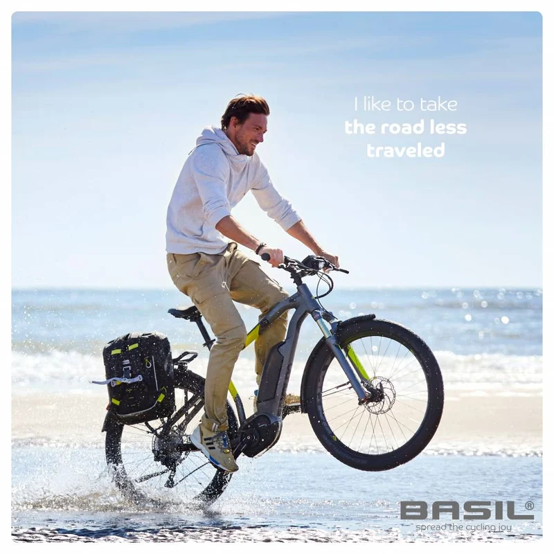 Basil Miles 17L bicycle bag / backpack