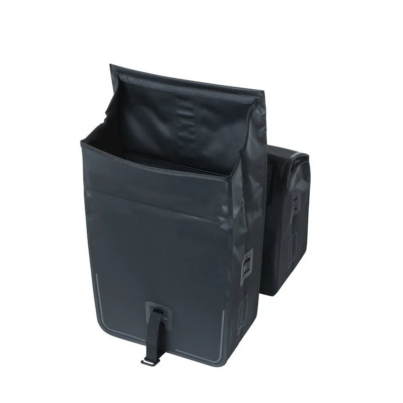 Basil Urban Dry 50L double bike bag