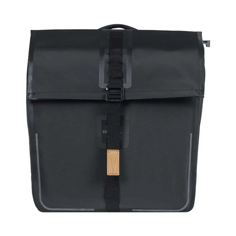 Basil Urban Dry 50L double bike bag