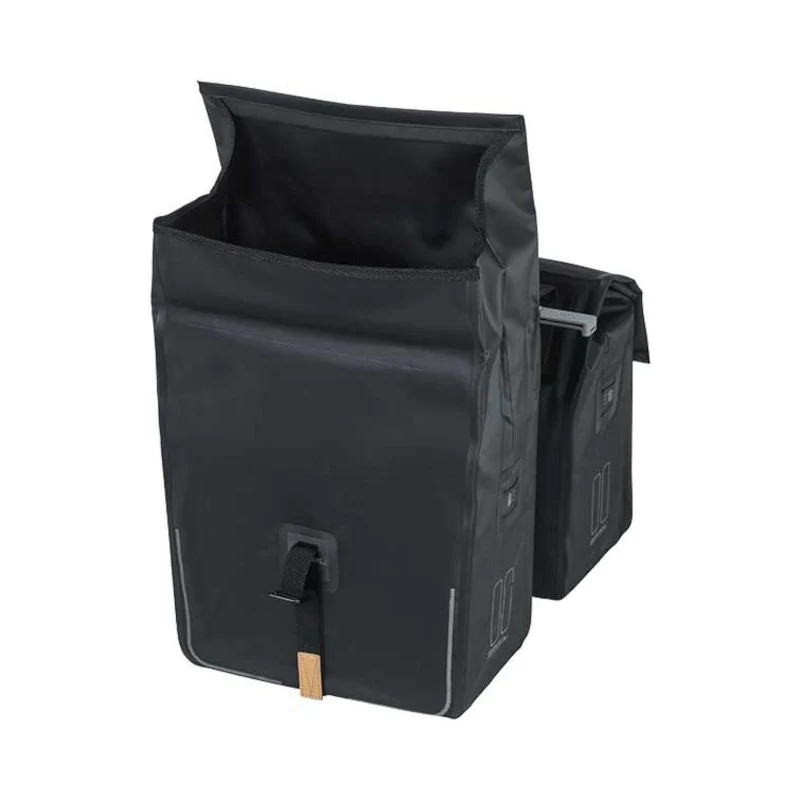Basil Urban Dry 50L double bike bag
