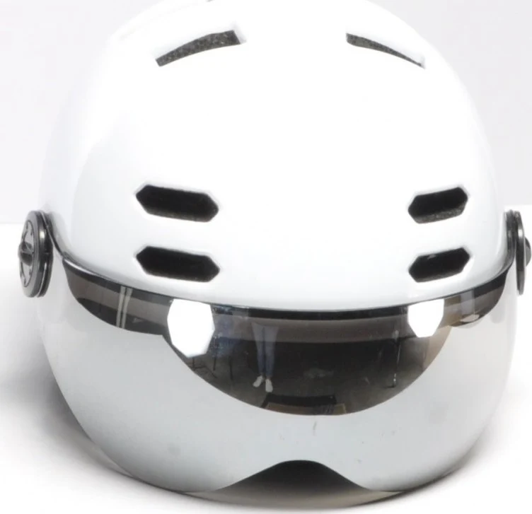PNA urban bike helmet with integrated visor