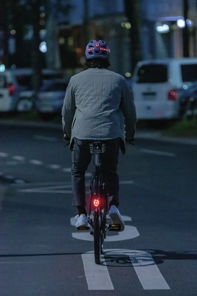 Abus Hyban 2.0 LED USB bicycle helmet