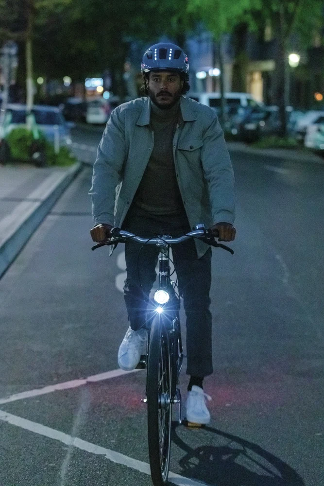 Abus Hyban 2.0 LED USB bicycle helmet