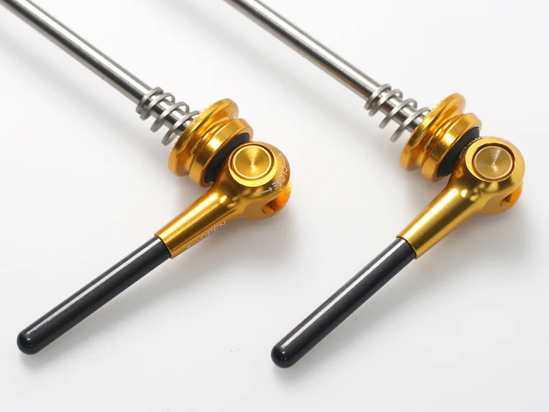 Via titanium quick coupler