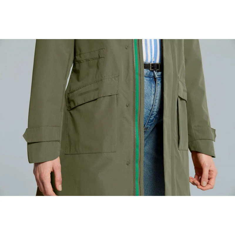 Basil Mosse women's rain parka