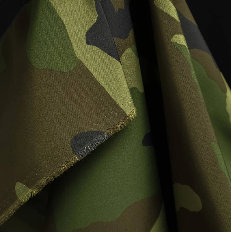 Tissu d’extérieur déperlant | Camo vert | Deadstock Canada Goose
