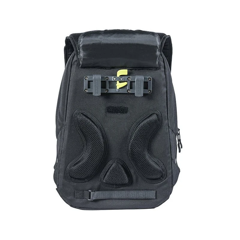 Basil Flex 17L bicycle bag / backpack