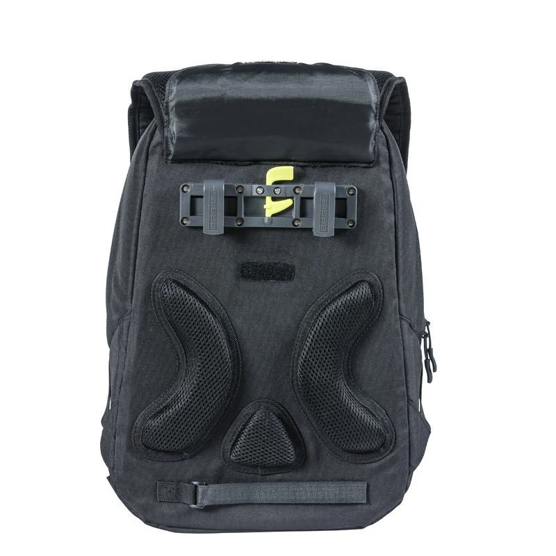 Basil Flex 17L bicycle bag / backpack