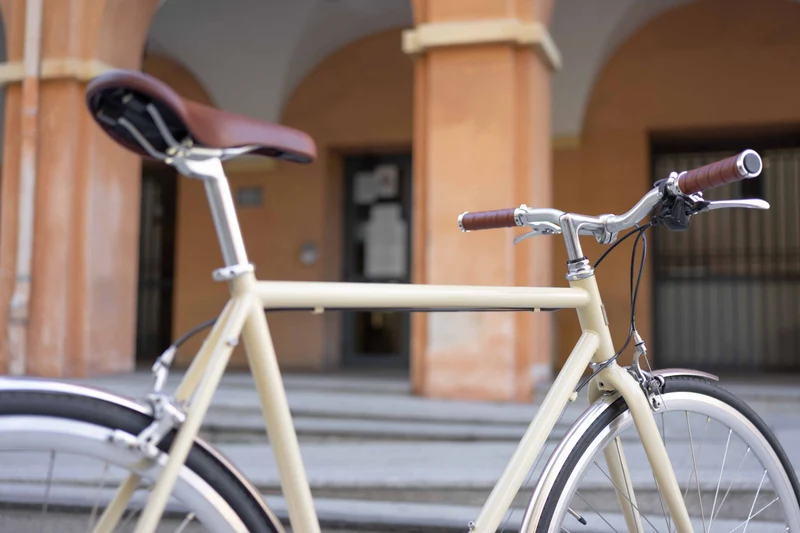 InFiné Cycles Asphalt Urban Bike - Cream