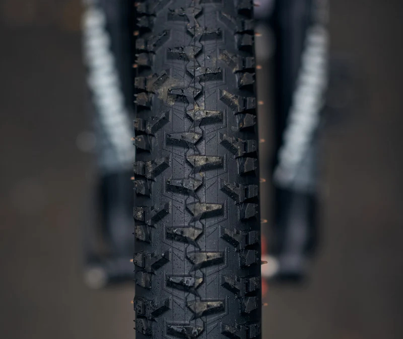 Hutchinson Python 2 MTB tire