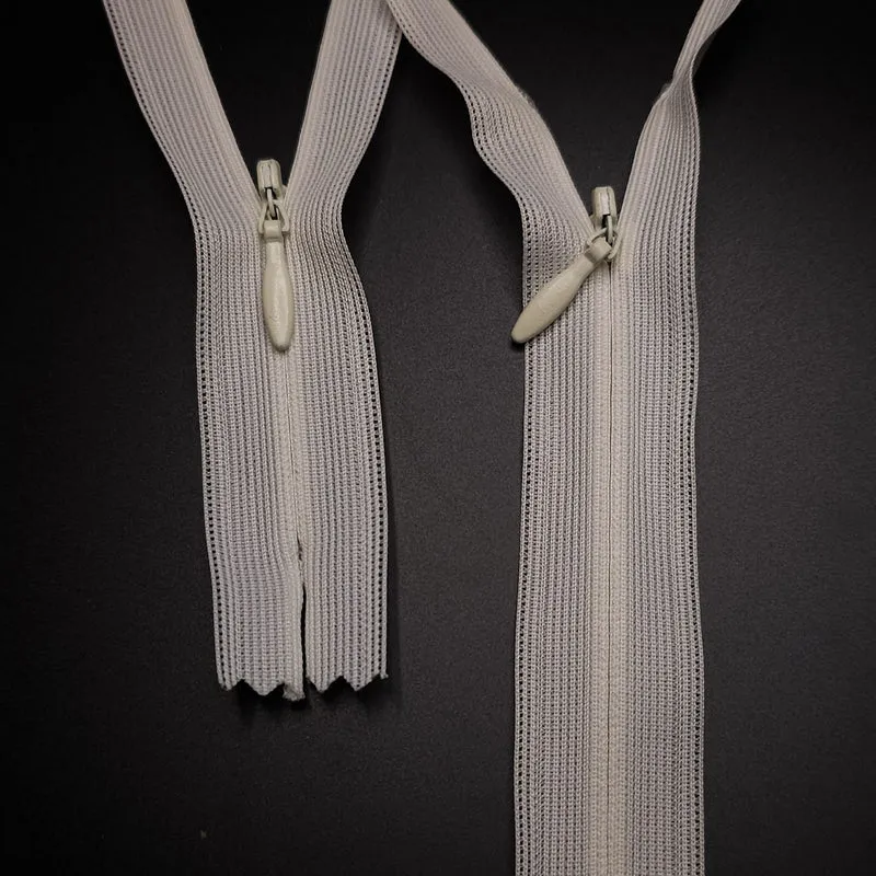 Fermeture éclair invisible à bout fermé | 9" / 23 cm