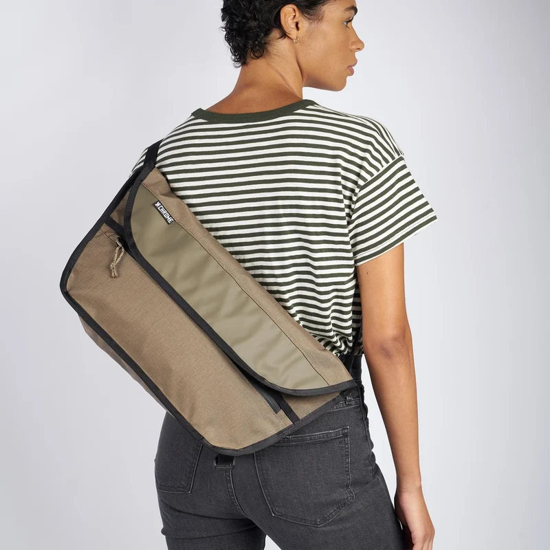 Chrome Simple Messenger shoulder bag