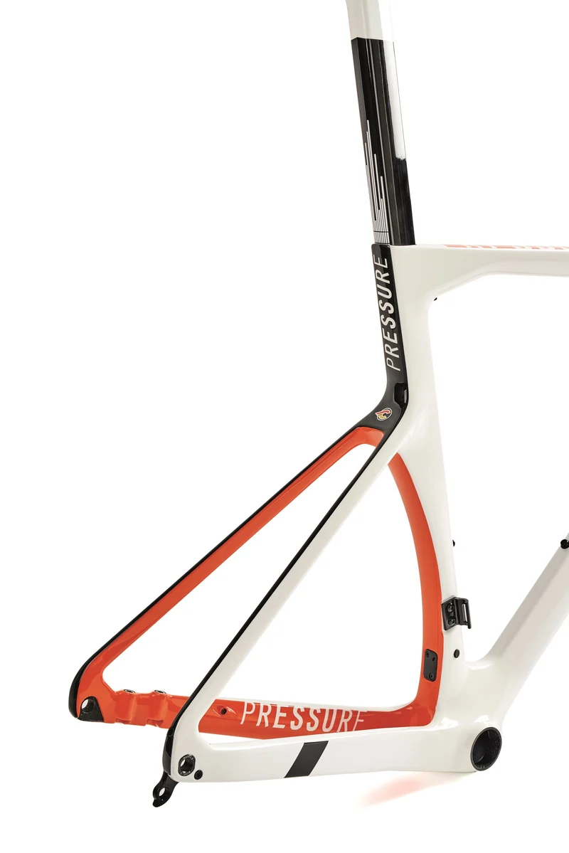 Cinelli Pressure road bike - 2021