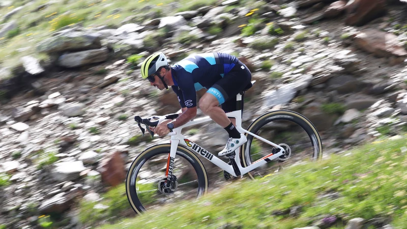 Cinelli Pressure road bike - 2021