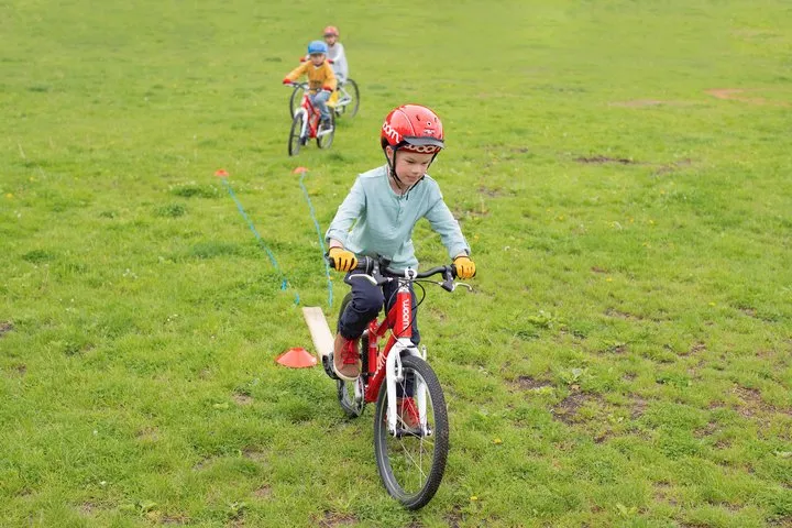 Woom Tens children's cycling gloves