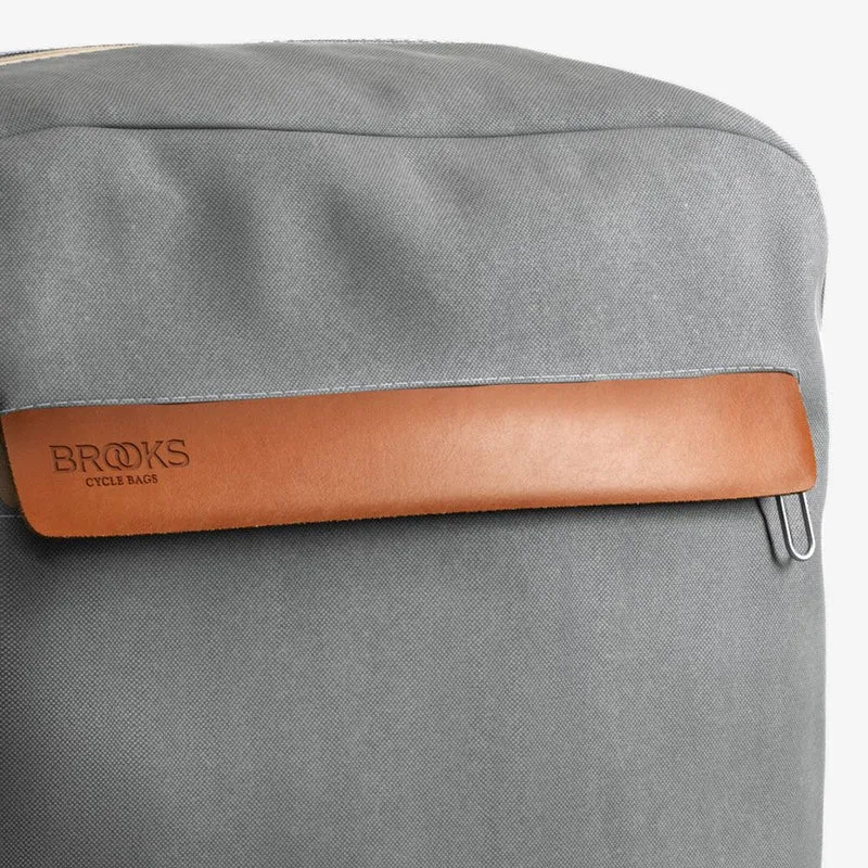 Brooks Pickzip Day Pack Small Backpack