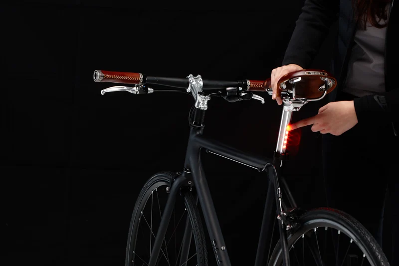 LightSKIN LED seat post HA302 Black