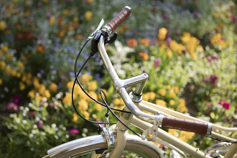 InFiné Cycles Flâneuse Urban Bike - Cream