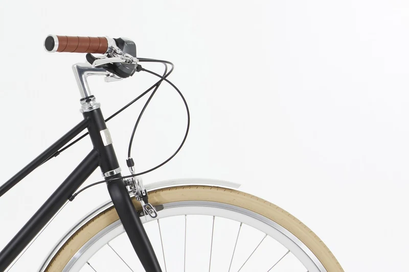 InFiné Cycles Flâneuse Urban Bike - Matte Black