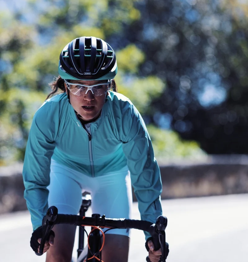 Abus Aventor road bike helmet