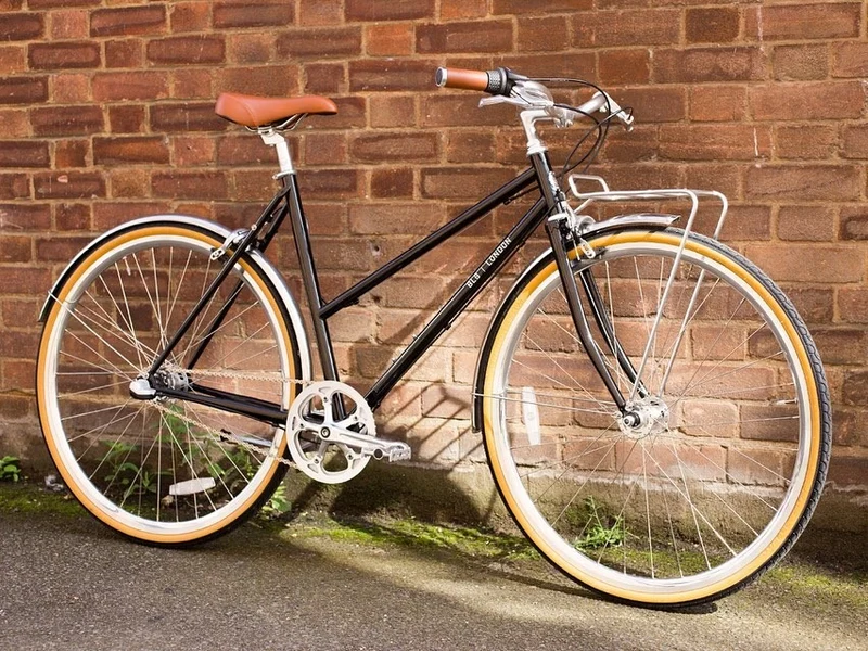 BLB Butterfly 8SPD City Bike Black
