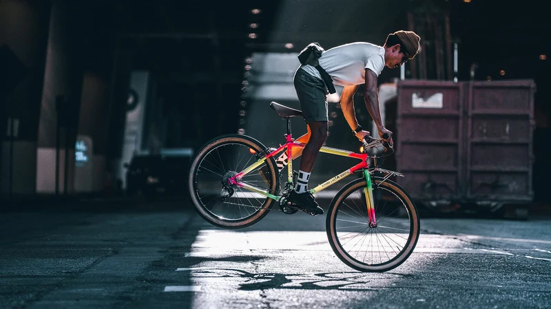 Chrome Helix handlebar bag