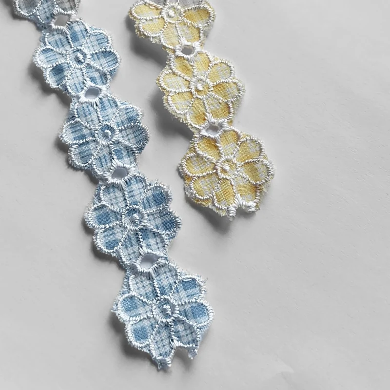 Galon de dentelle décorative #34 | 2.5 cm - 1"