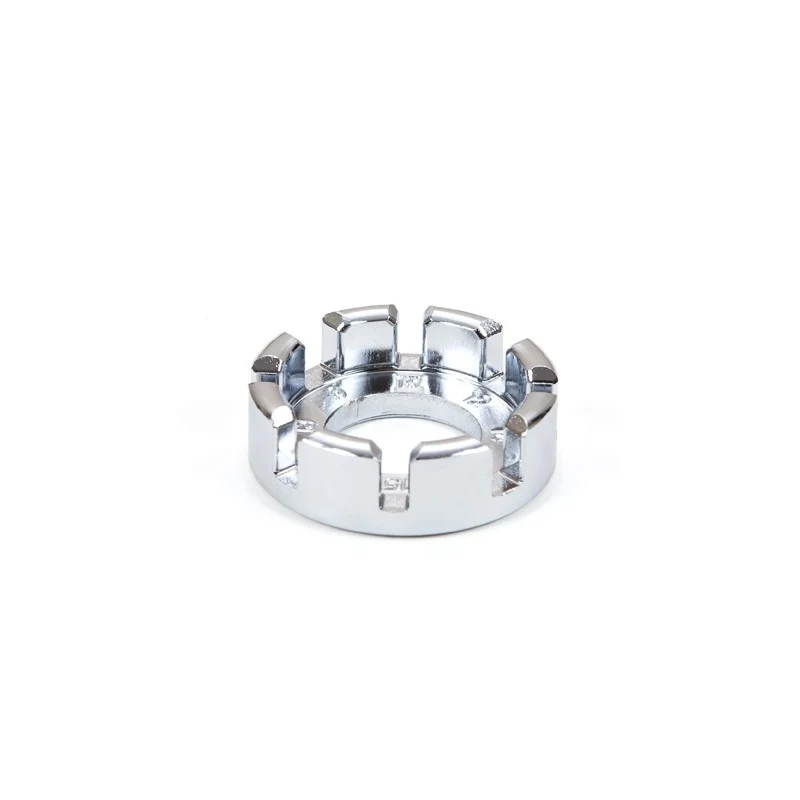 Universal spoke wrench