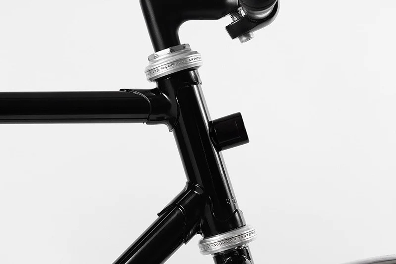 Lucetta magnetic mount bike light
