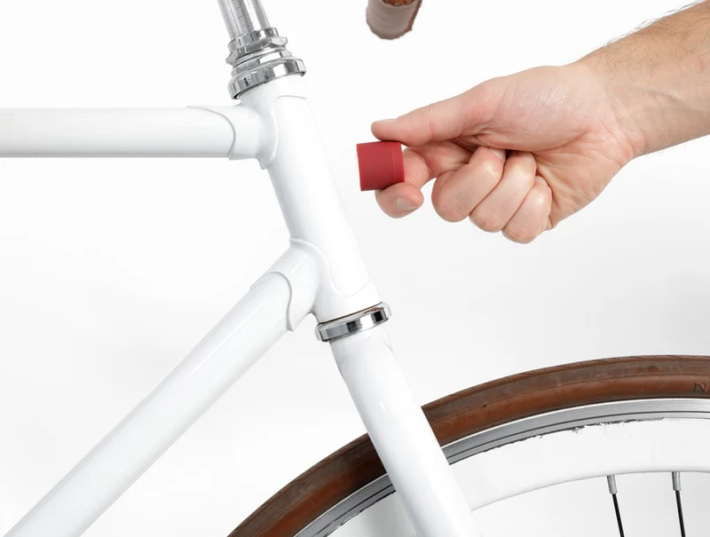 Lucetta magnetic mount bike light