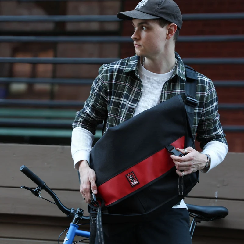 Chrome Metropolis 40L Messenger LTD