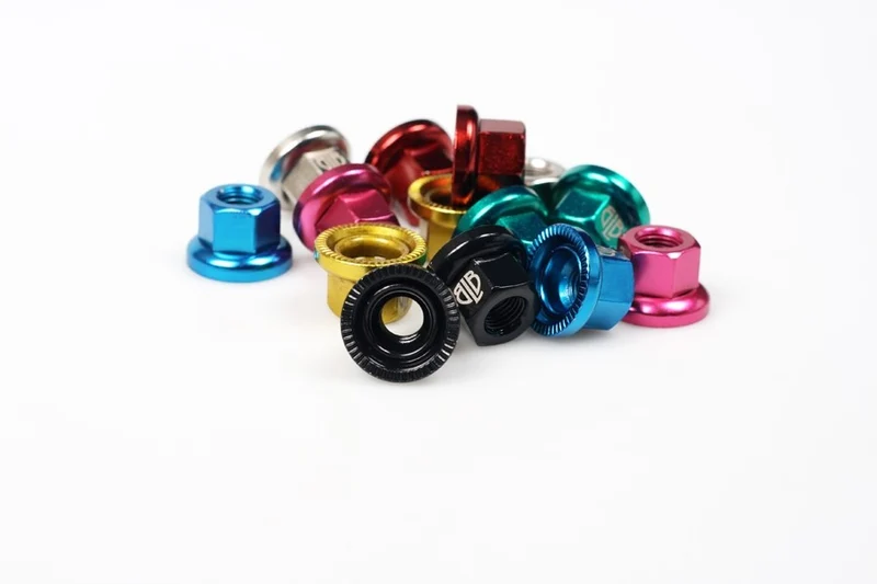 BLB Track hub nuts