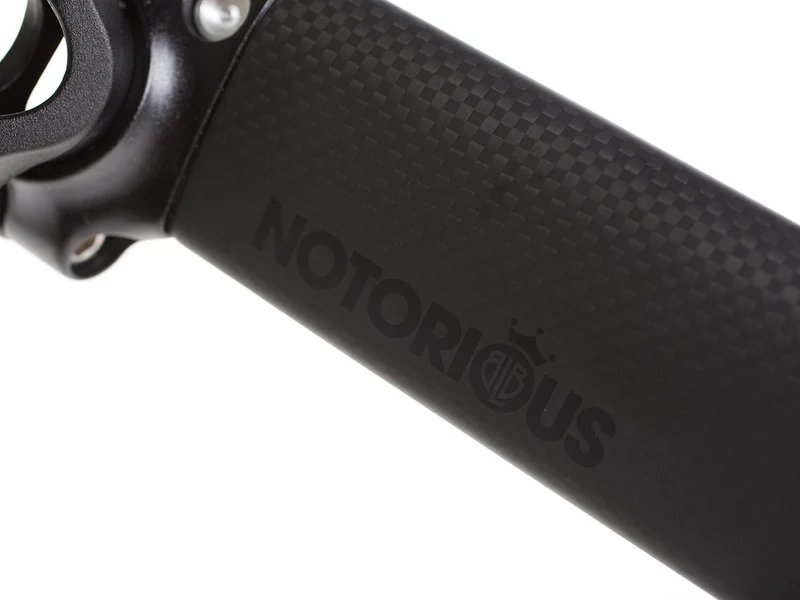 BLB Notorious Carbon Seatpost