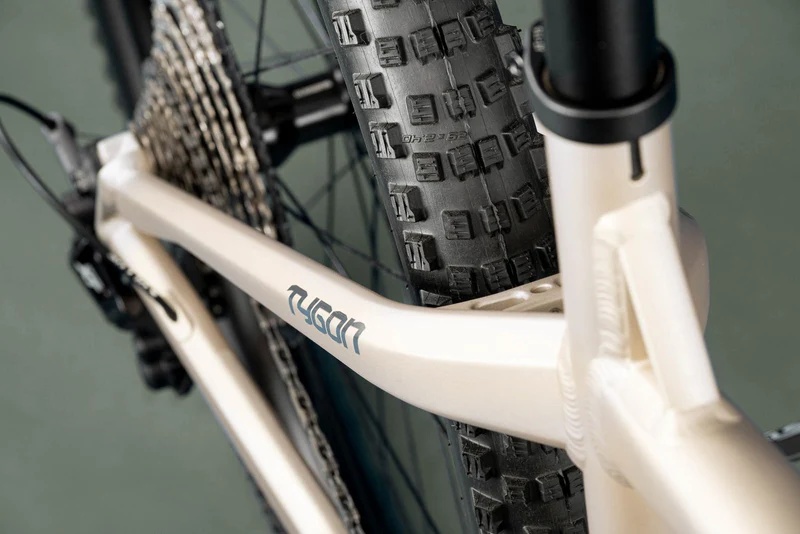Vélo électrique Kellys Tygon RS50 820Wh
