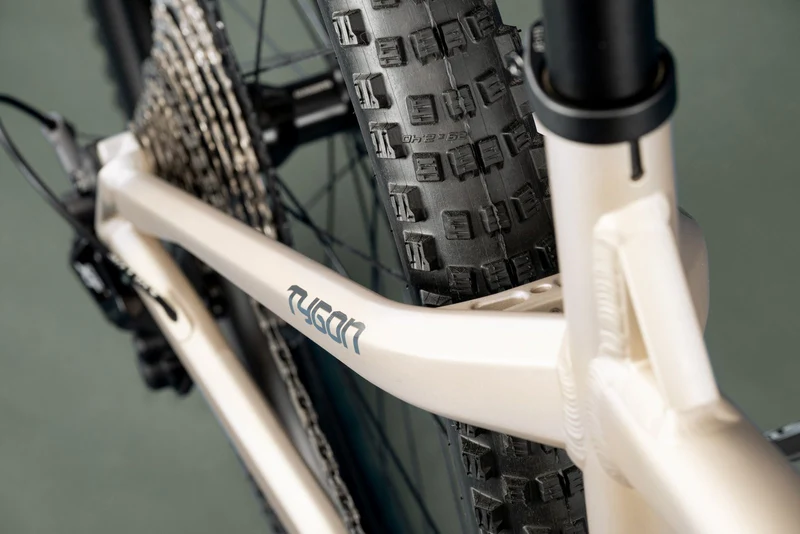 Vélo électrique Kellys Tygon RS90 820Wh